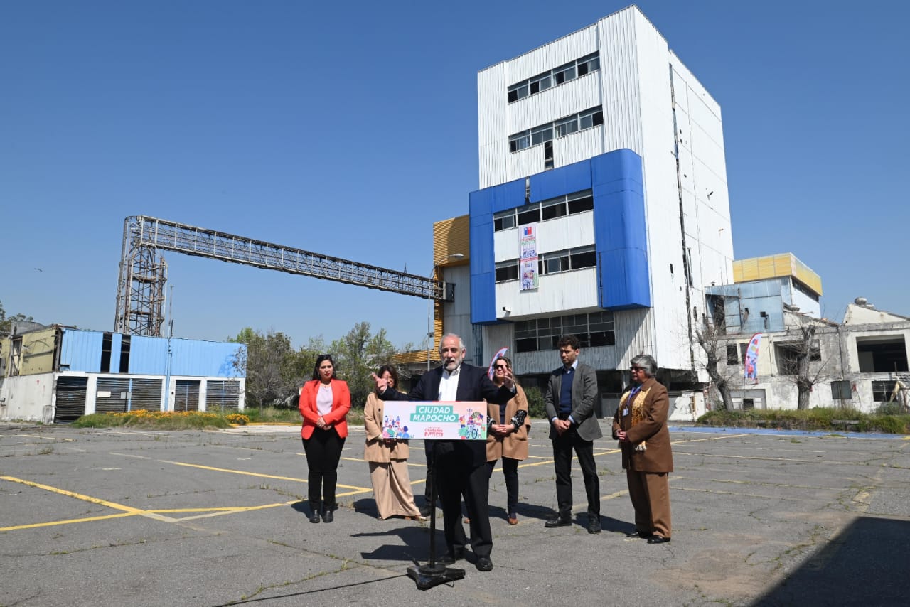 MINISTERIO DE VIVIENDA Y URBANISMO ANUNCIA COMPRA DE TERRENO UNILEVER PARA CONSTRUCCIÓN DE VIVIENDAS Y ESPACIOS PÚBLICOS
