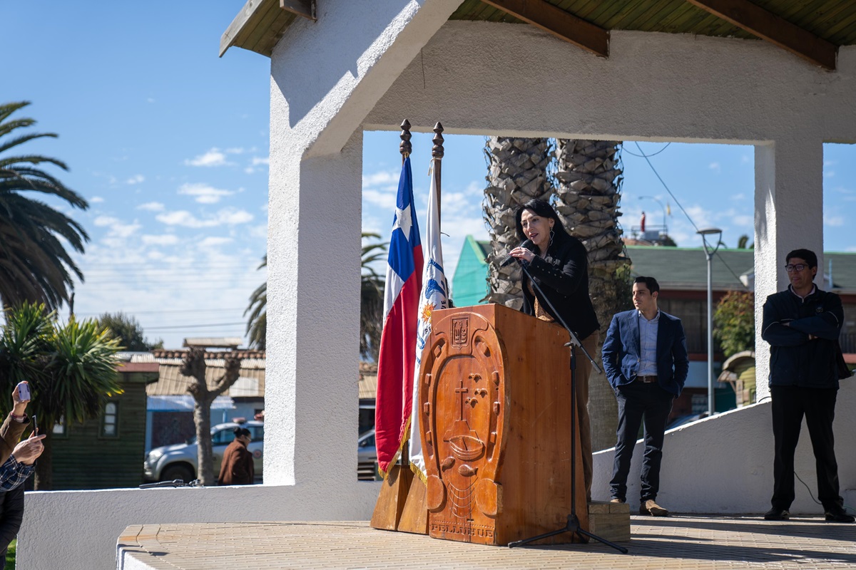 PELLUHUE CUENTA CON REMODELADA PLAZA DE ARMAS GRACIAS AL GOBIERNO REGIONAL DEL MAULE