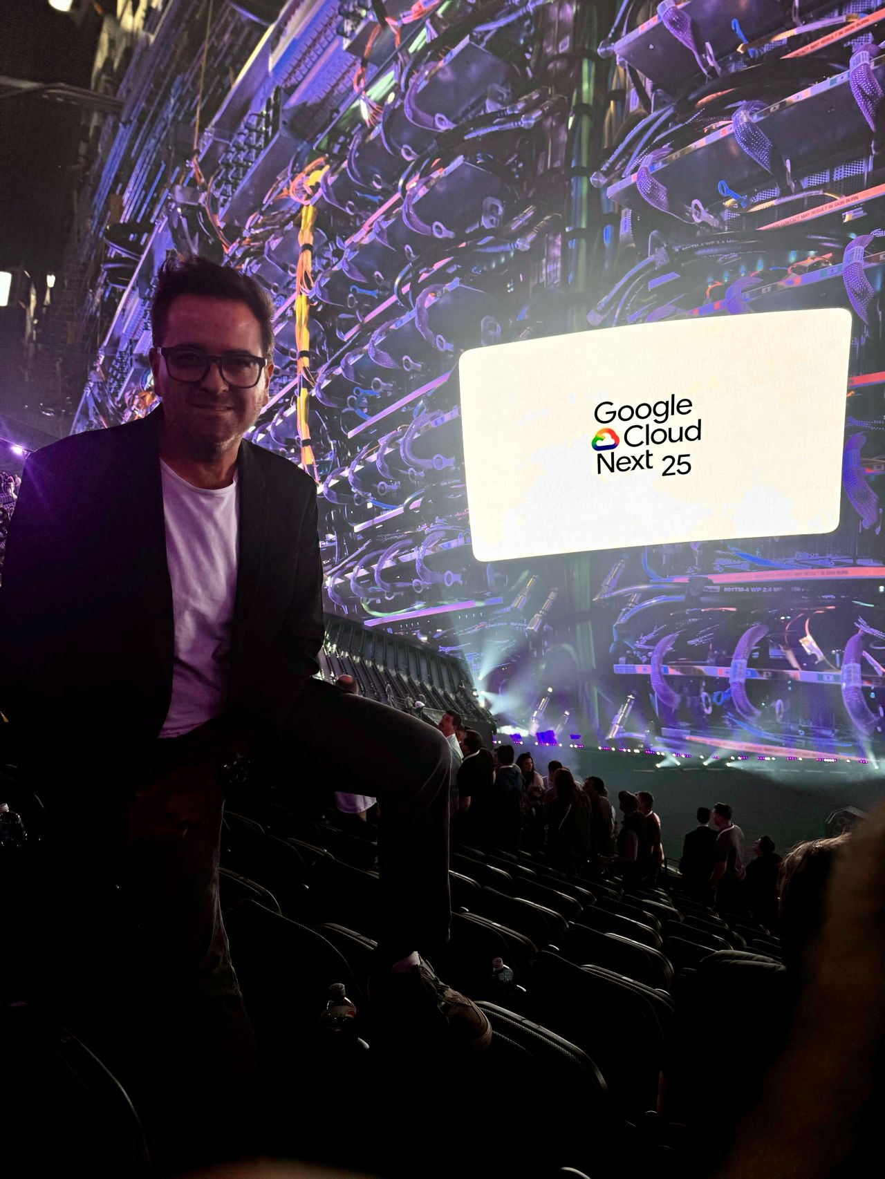 IA COLABORATIVA DESARROLLADORES EMPODERADOS E INFRAESTRUCTURA SIN PRECEDENTES LAS CLAVES QUE DEJÓ GOOGLE CLOUD NEXT 2025 Carlos Honorato en Google Cloud Next 2025 Foto 2