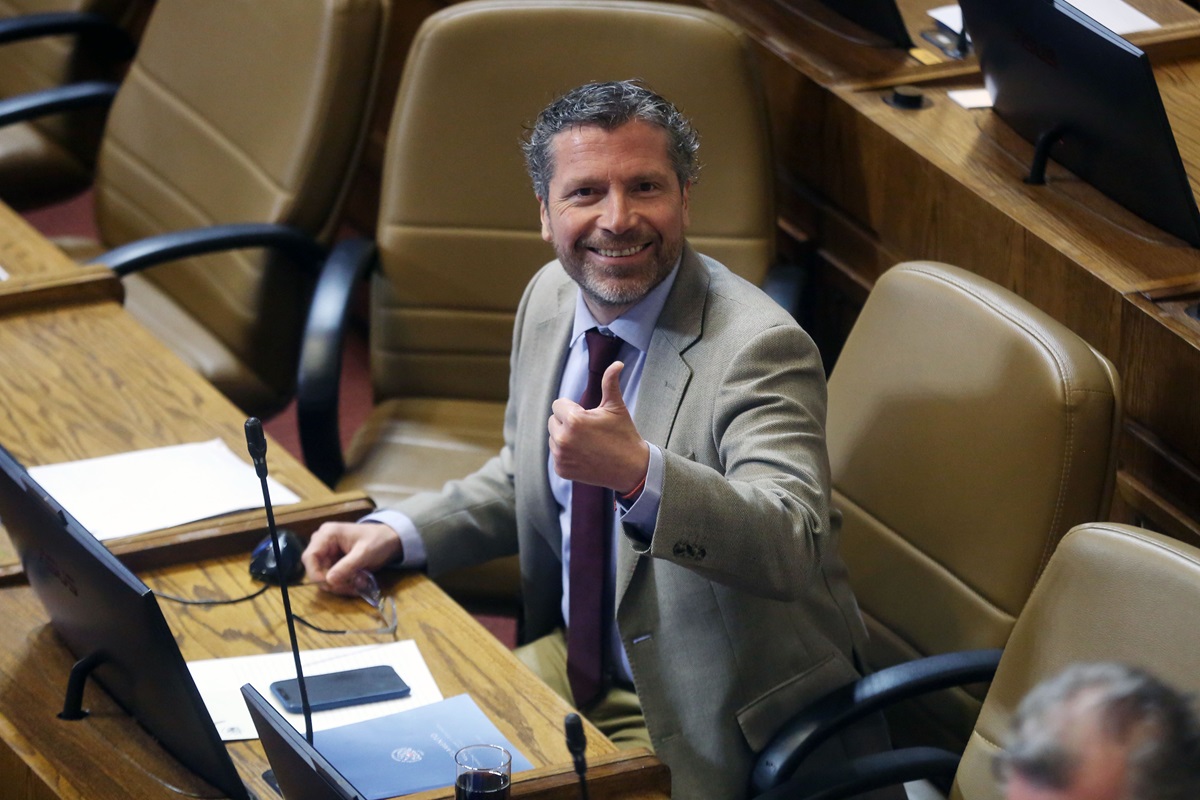 DIPUTADO EDUARDO CORNEJO RESPALDA PROYECTO QUE EXTIENDE HASTA FINES DE 2027 VIGENCIA DE LA LEY DEL MONO Y QUE INCLUYE A MICROEMPRESAS Y SEDES SOCIALES