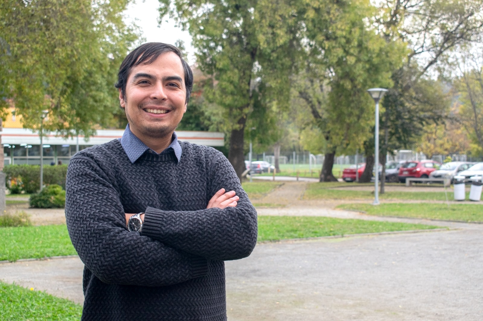 DOCENCIA VS INTELIGENCIA ARTIFICIAL QUIÉN PIENSA CUANDO LA IA RESPONDE Carlos Rey Director Magíster Ingeniería Industrial. UBB