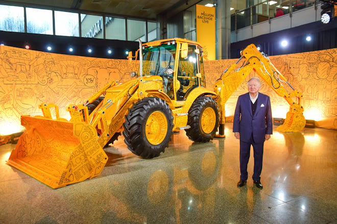 JCB CELEBRA LA FABRICACIÓN DE SU RETROEXCAVADORA NÚMERO 1 MILLÓN 1