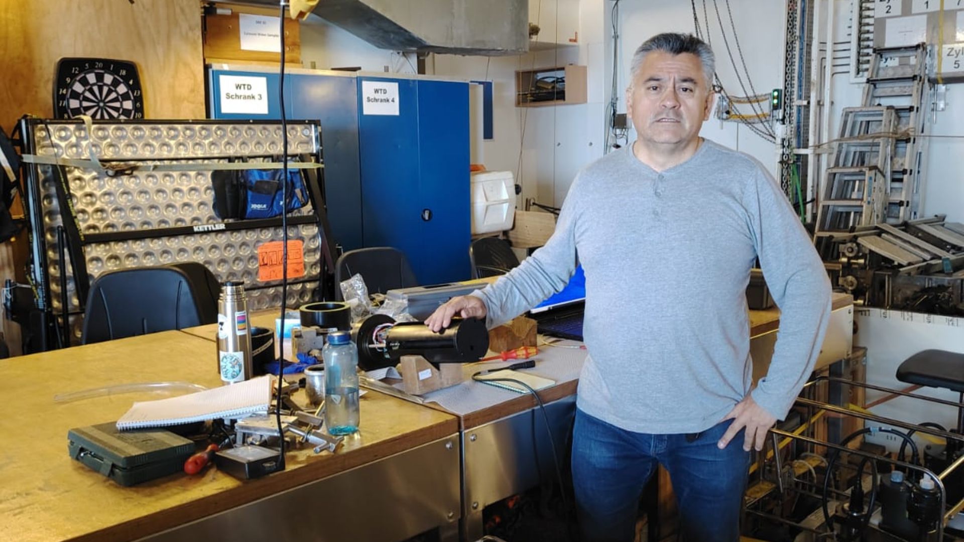 DESDE EL DESIERTO AL OCÉANO ACADÉMICO UCSC SE SUMA A EXPEDICIÓN INTERNACIONAL QUE BUSCA REVELAR EL PASADO VERDE DE ATACAMA Dr. Sergio Contreras expedicion internacional 1